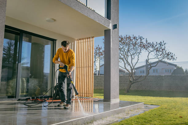 Best Pool Deck Cleaning  in Springfield, FL
